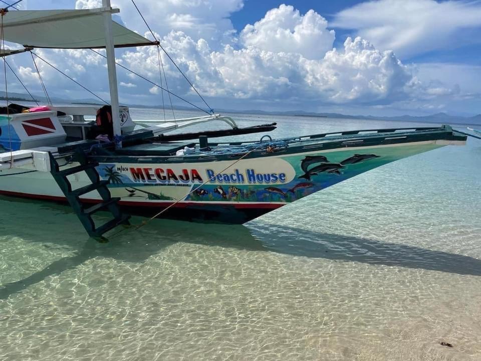 Mecaja Beach House Roxas  Buitenkant foto
