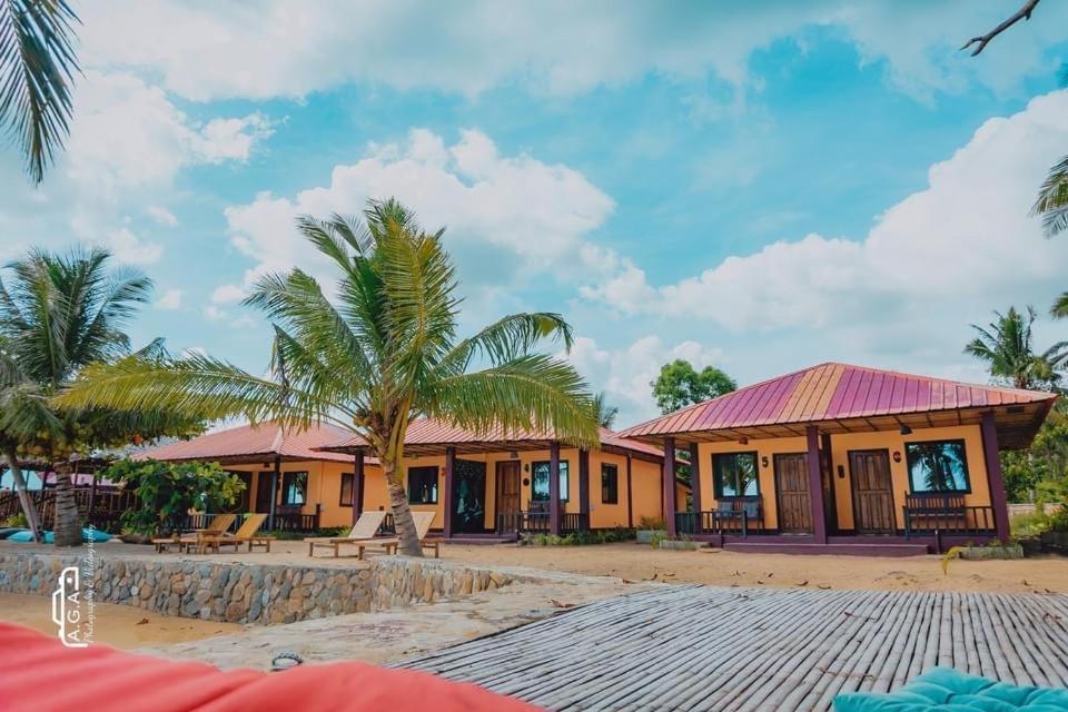 Mecaja Beach House Roxas  Buitenkant foto