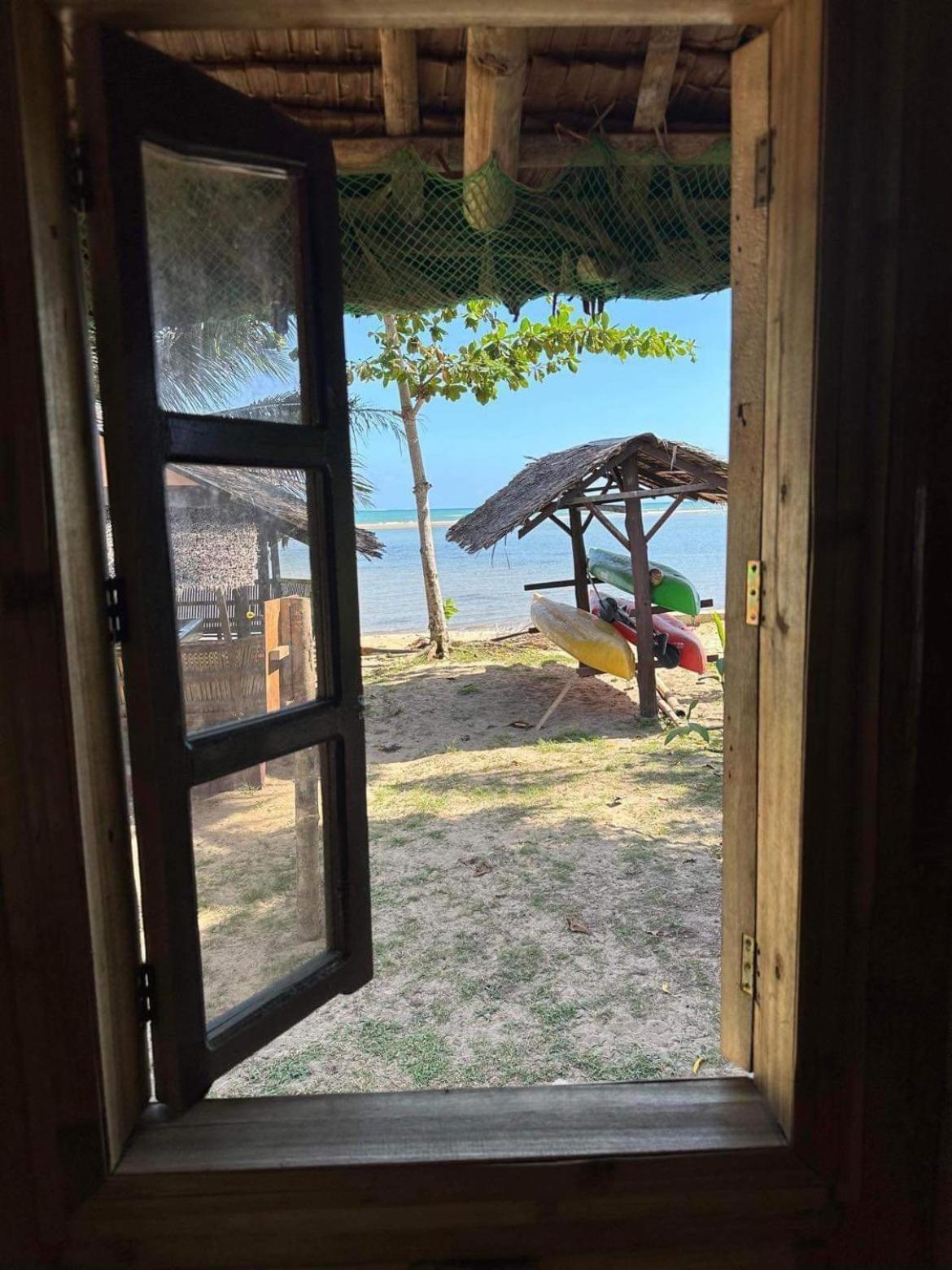 Mecaja Beach House Roxas  Buitenkant foto