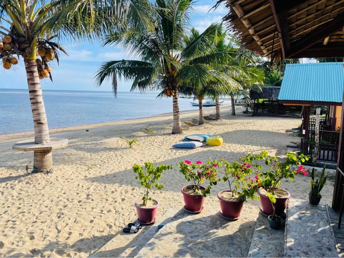 Mecaja Beach House Roxas  Buitenkant foto