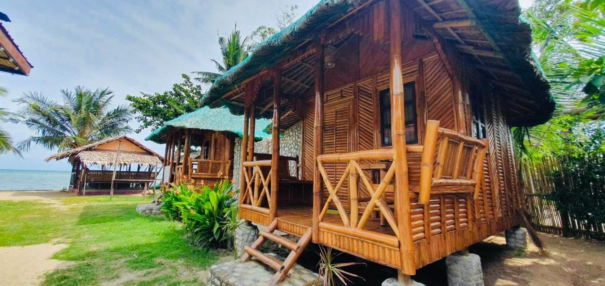 Mecaja Beach House Roxas  Buitenkant foto